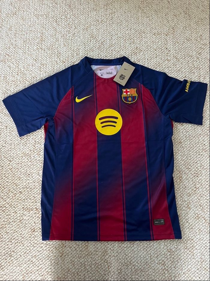 Maillot équipe Barcelone neuve taille L