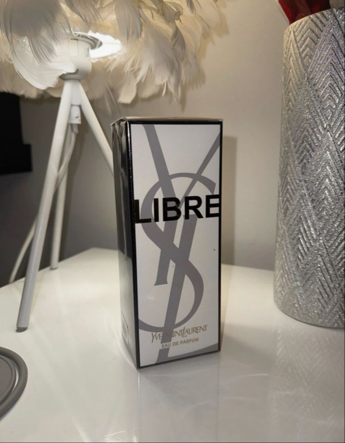 Eau de parfum LIBRE Yves Saint Laurent 150 ml - photo numéro 3
