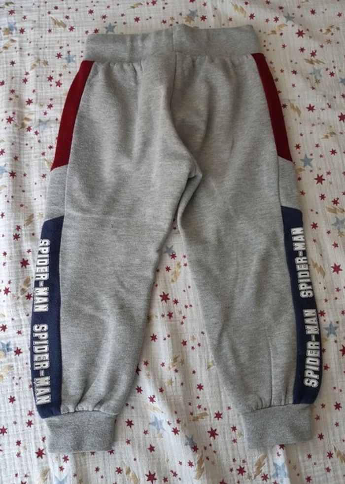 Pantalon Spiderman 4 ans - photo numéro 5