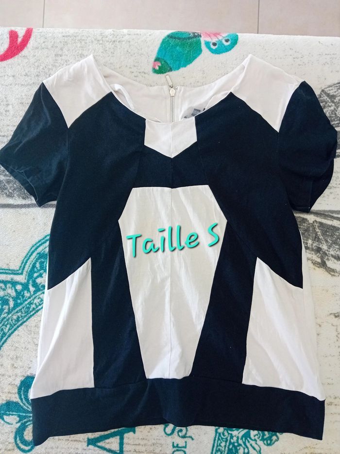 Tee-shirt blanc & noir en taille S Phildar