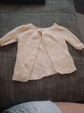 Petit gilet crochet neuf