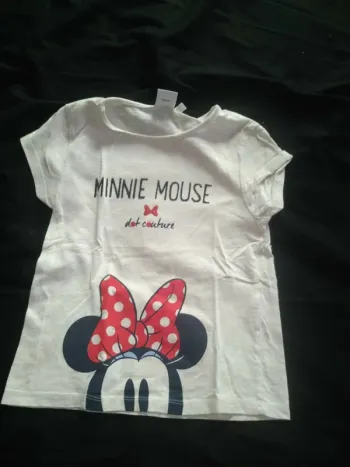 Tee shirt Fille Manches Courtes 6 ans