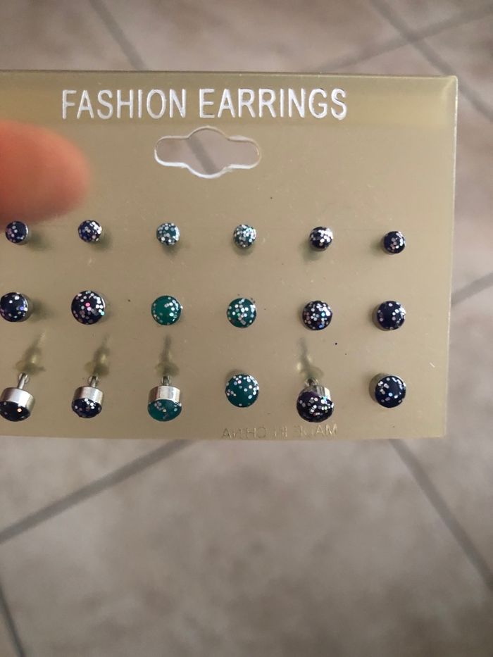 Lot de boucles d’oreilles