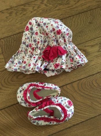 Chapeau fleuri 3 mois