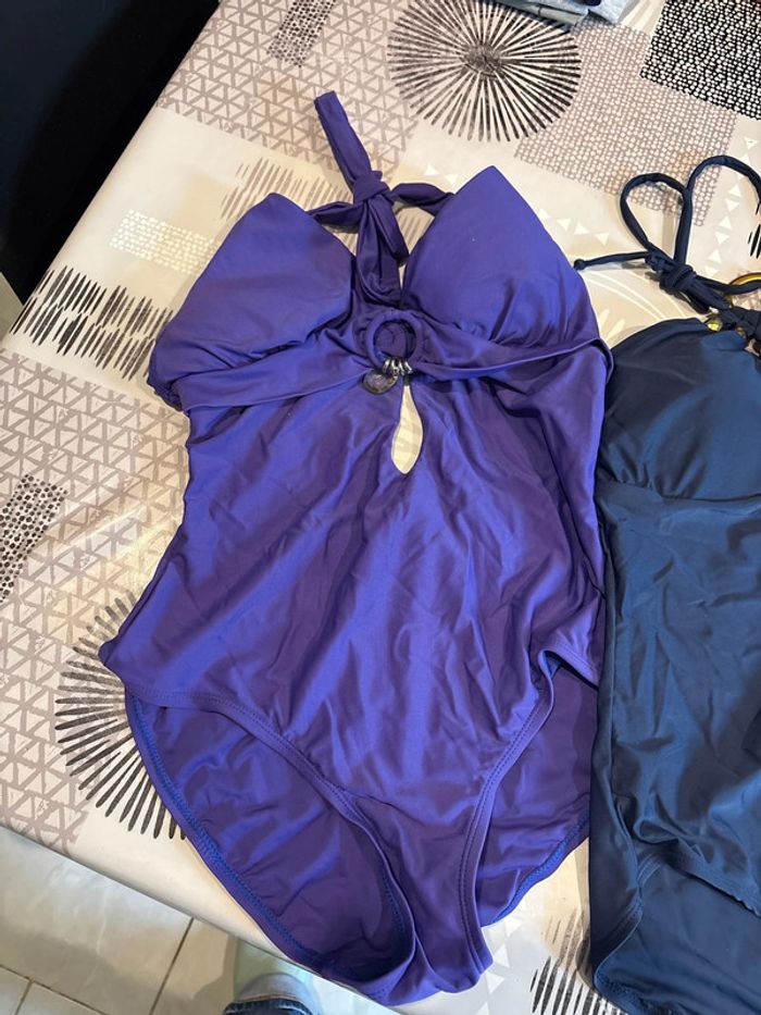 2 maillots de bain - photo numéro 2