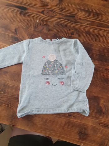 Pull taille 6 mois