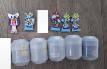 Lot figurines sonic