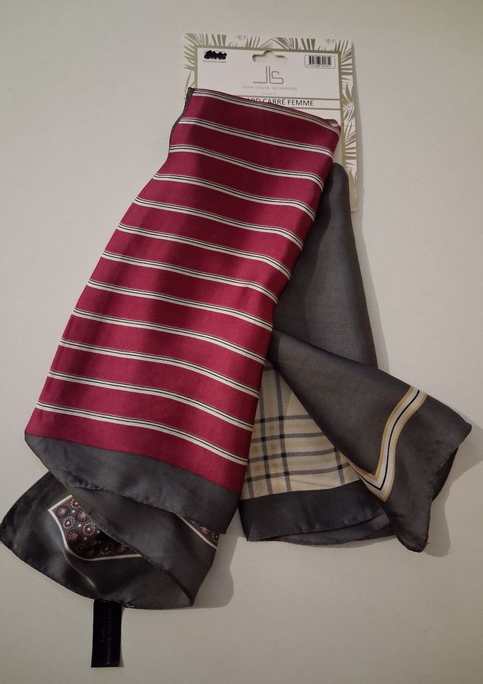 Foulard carré imprimé satiné - photo numéro 1