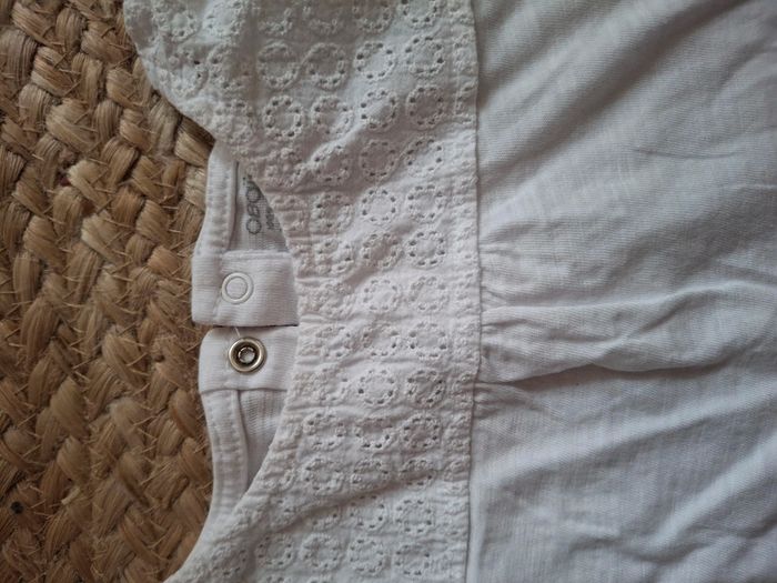 T shirt obaibi neuf 12 mois fille - photo numéro 3