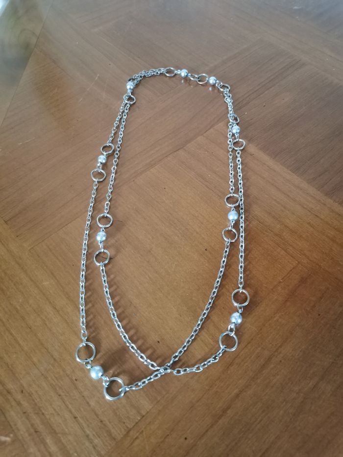 Sautoir en chaîne, anneaux et perles argentés en 2 rangées - photo numéro 4