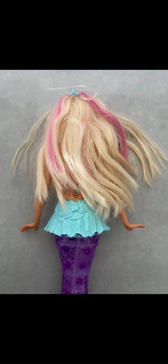 Poupée Barbie sirène lumineuse - photo numéro 9