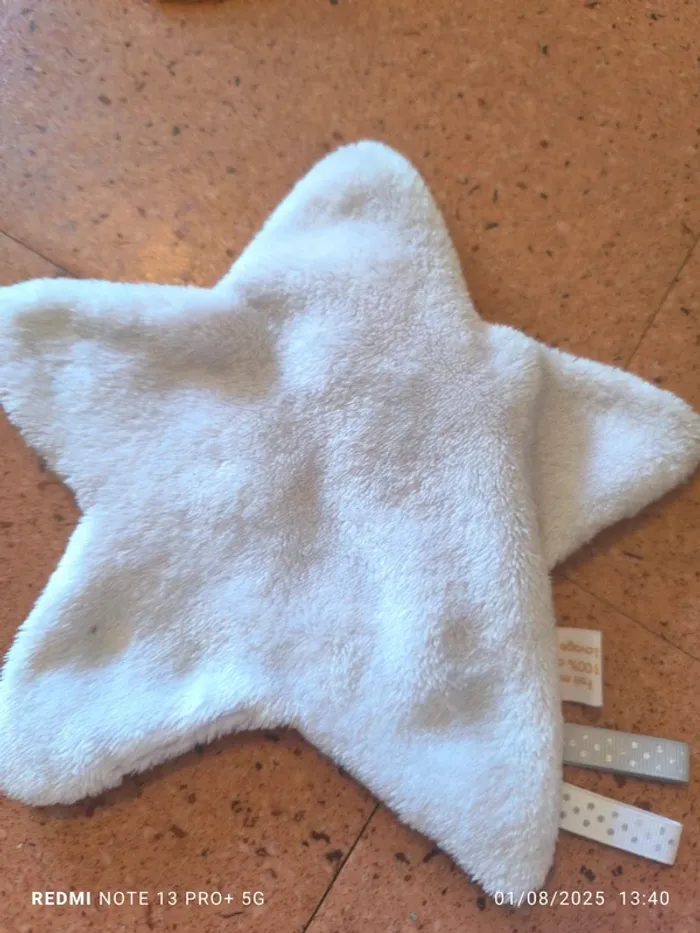 Petit doudou etoile - photo numéro 2