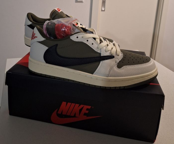 Black friday Nike air Jordan Travis Skott  taille 42 neuve avec étiquettes 🏷 - photo numéro 8