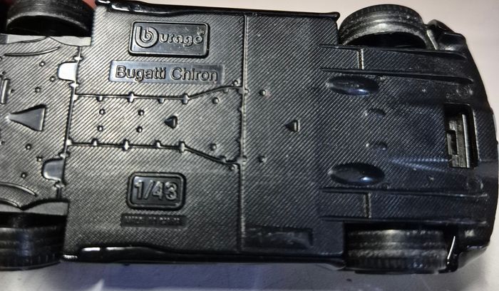 Bburago Bugatti Chiron – 1/43 – miniature voiture – bleu/noir – supercar – collection - photo numéro 5
