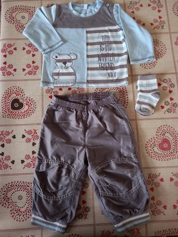 Ensemble pull pantalon chaussettes