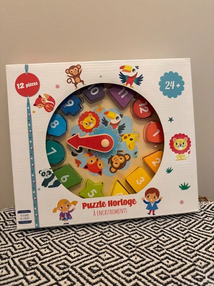 WDK - Jeu éducatif - Puzzle Horloge à encastrements en bois - Dès 2 ans