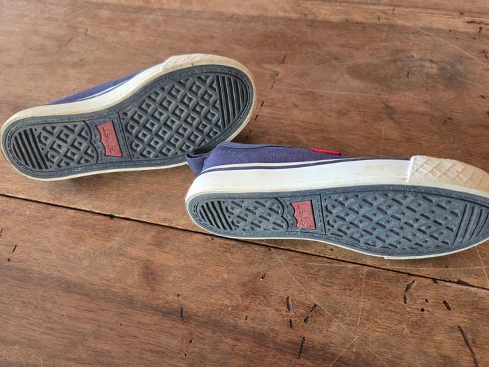 Baskets levis taille 29 - photo numéro 2