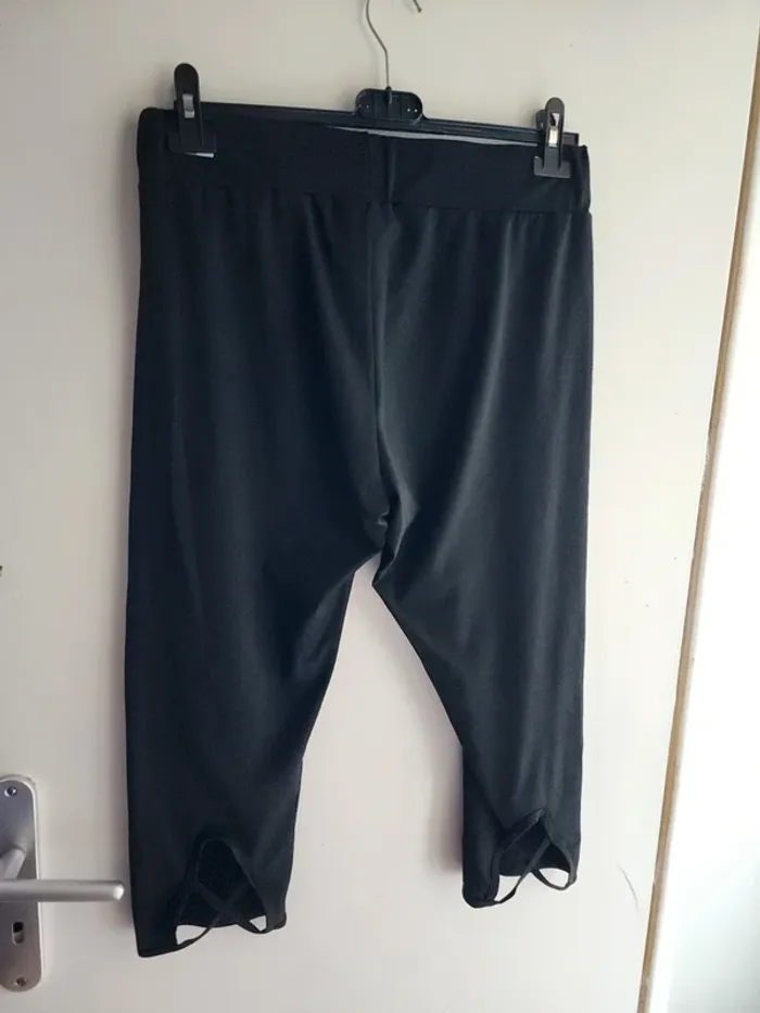 Legging court femme taille 0XL (44-46) - shein- neuf jamais porté - photo numéro 3