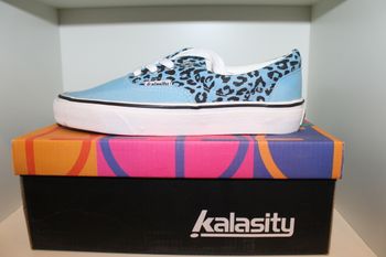 belle baskets basse bleu et noire 39