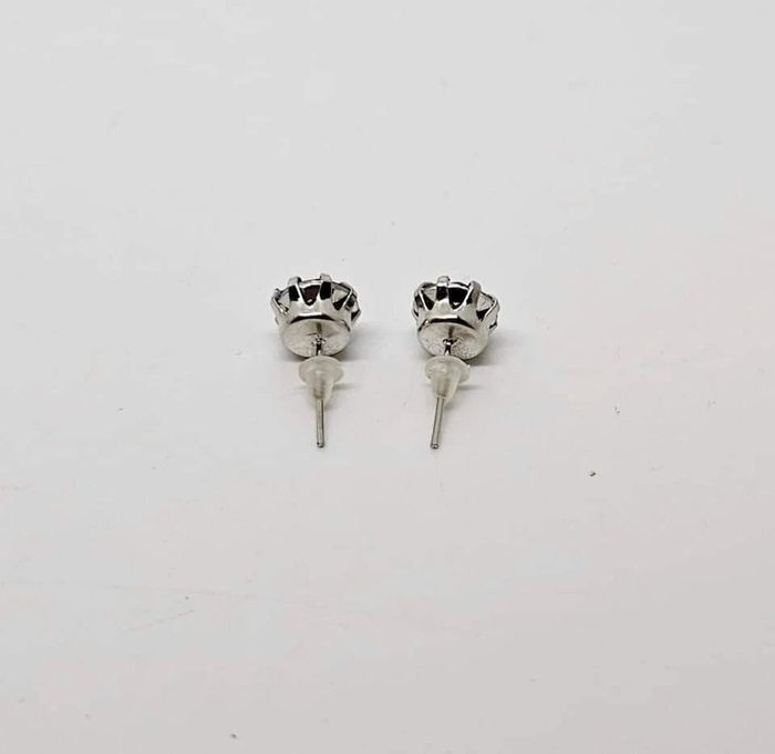 Paire de boucle d'oreille neuve bleu contour argenté - photo numéro 3