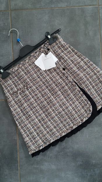 Jupe neuve Sandro Taille XS 34 doublée belle qualité