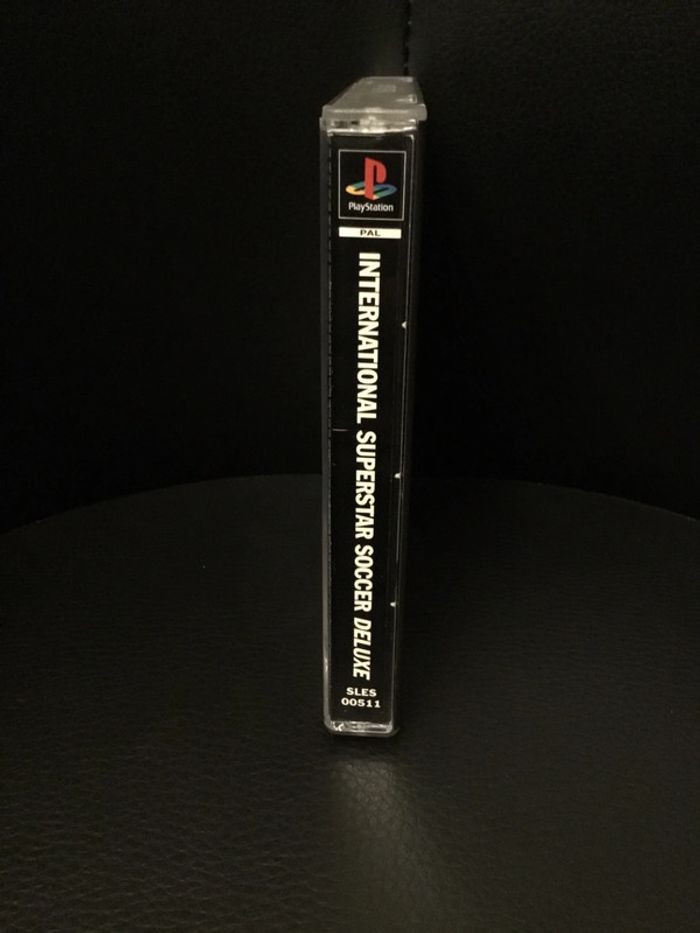 Jeu PlayStation 1 International Superstar Soccer Deluxe pal multilingue - photo numéro 6