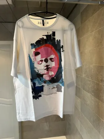 T-shirt Versus Versace