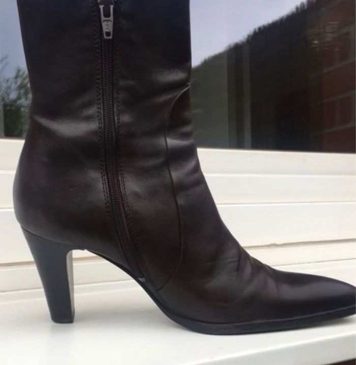 Boots cuir marron chocolat - photo numéro 2
