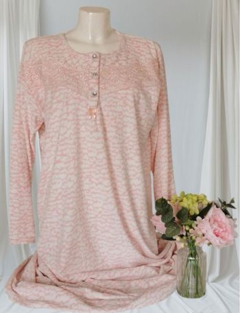 🩷🤍Jolie Chemise De Nuit Touché Très Doux 🩷🤍
