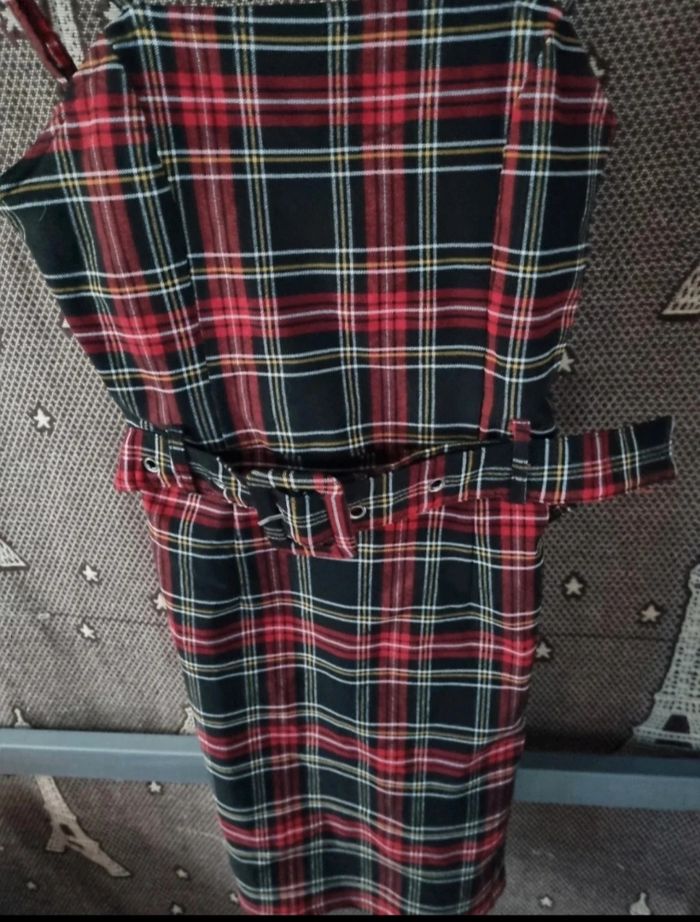 Robe courte à carreaux avec ceinture taille XS - photo numéro 2