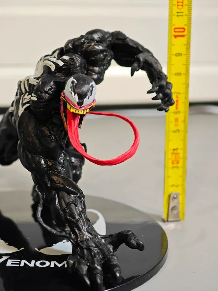Figurine Venom 18cm neuve sans boîte - photo numéro 8