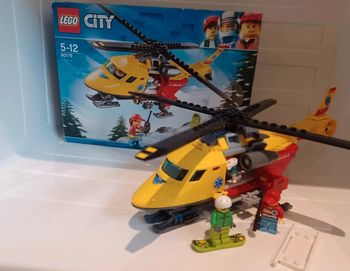 Lego city 60179 - L'hélicoptère ambulance
