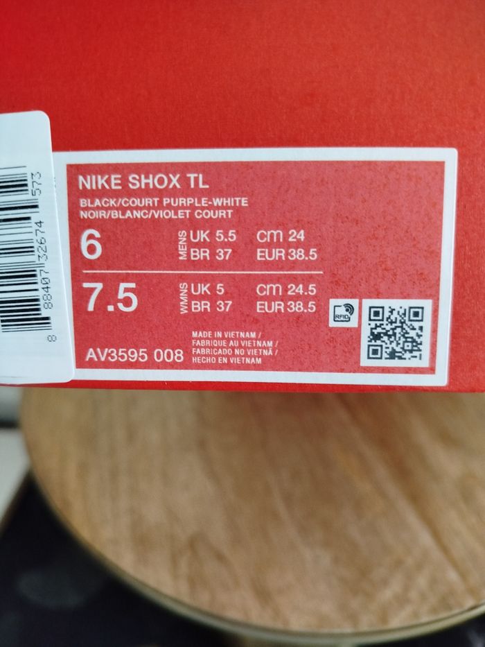 Baskets Nike T 38,5 - photo numéro 10