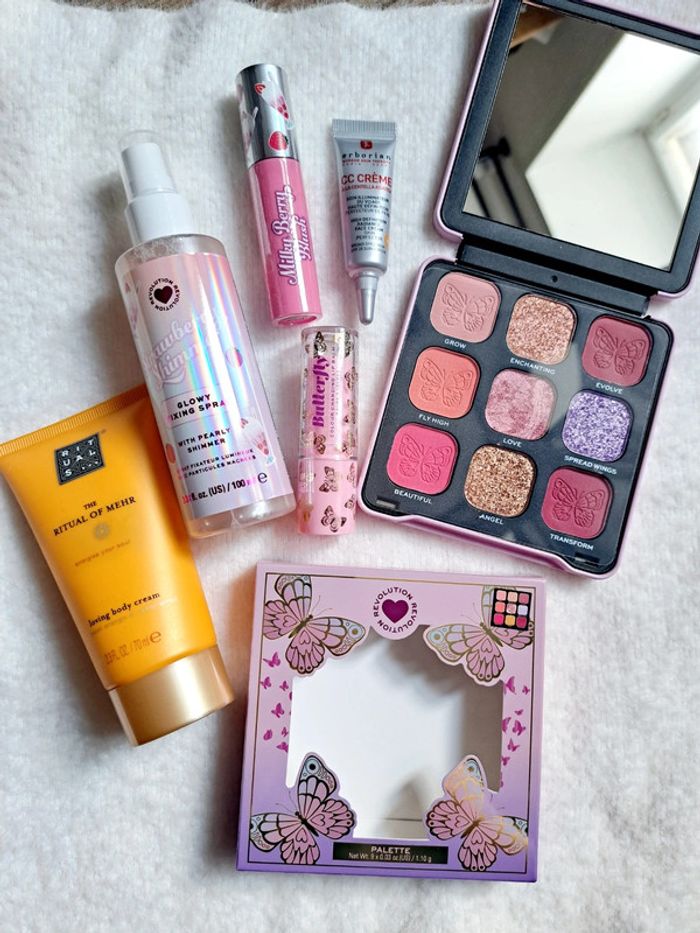 box maquillage et soins neufs. lot de produits dans un coffret 🎁 - photo numéro 17