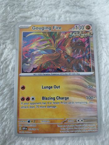 Carte Pokémon Gouging Fire