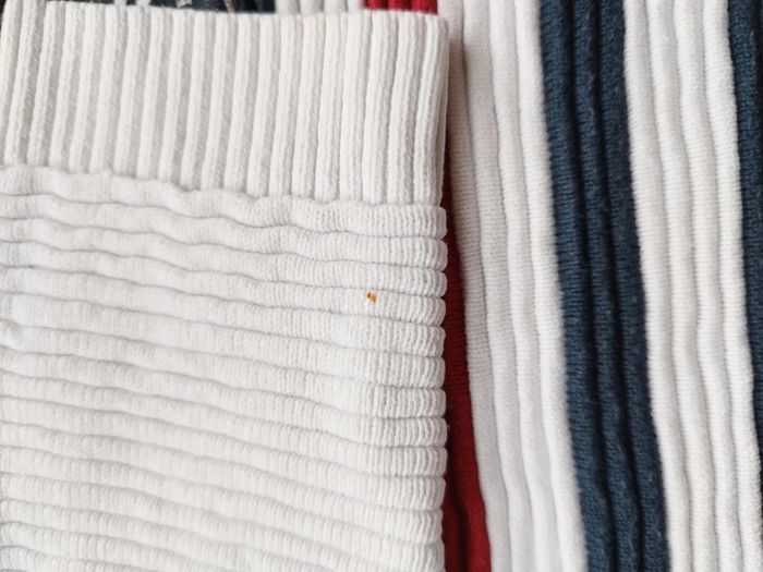 Pull bleu blanc et rouge - photo numéro 2