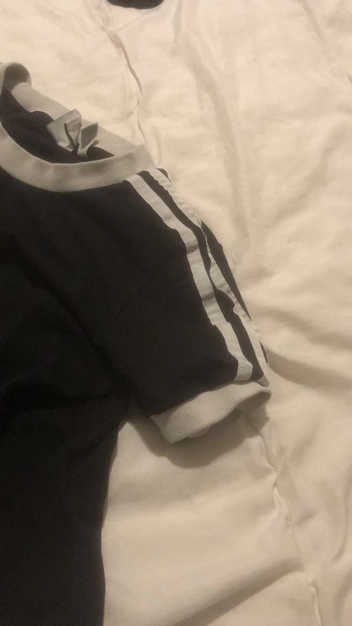 T shirt court - photo numéro 3