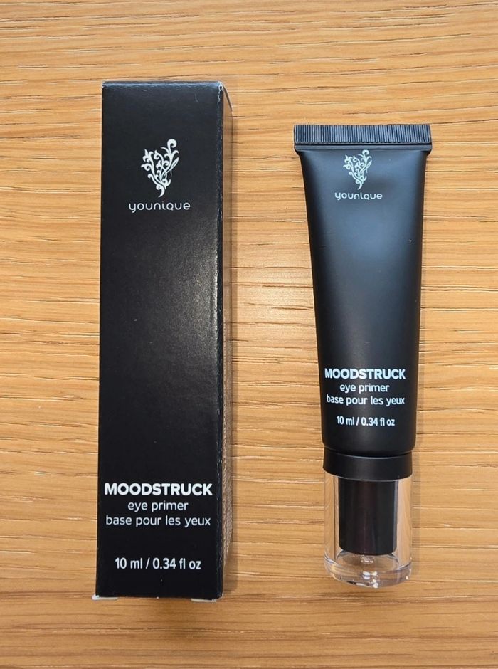 Base pour les yeux primer Moodstruck Younique Neuve