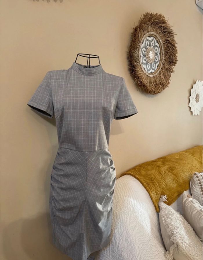 Robe courte - photo numéro 1