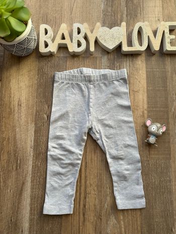 - Legging H&M     - 9 mois - Très bon état 