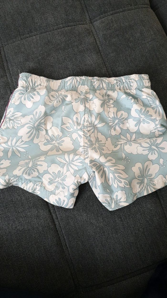 Short de bain garçon Taille 10 11 ans Tom et Jerry marque benetton - photo numéro 2