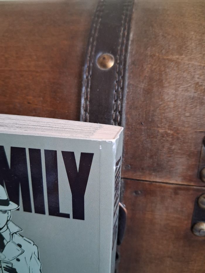 Manga Spy X Family Variant italien tome 1 Planet Manga collector édition limitée - photo numéro 2