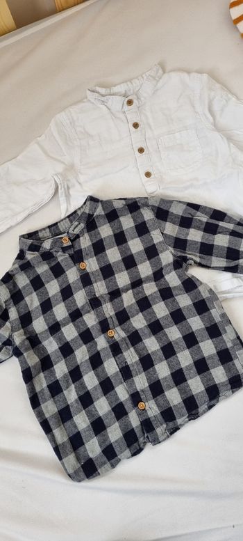 Lot 2 chemises 24 mois