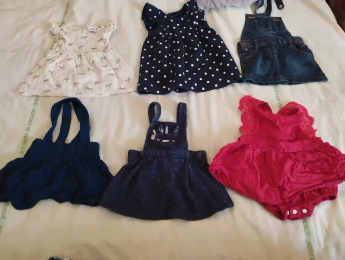 Lot robes taille 9 mois - photo numéro 2