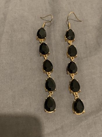 Boucles d’oreilles noires H&M