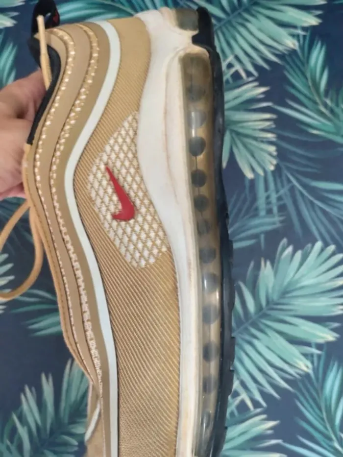 Chaussures baskets Nike Air Max doré et blanc pointure 41 - photo numéro 7