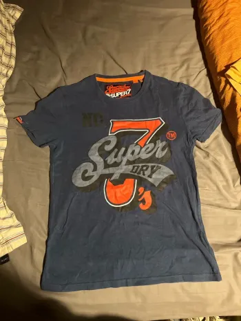 T-shirt superdry authentique édition limitée