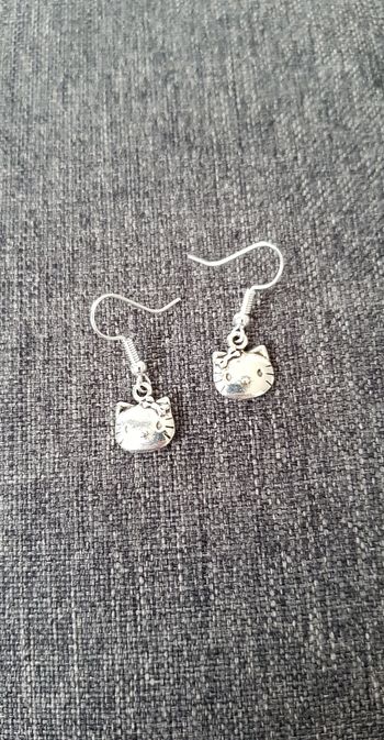 Boucles d'oreilles Hello Kitty