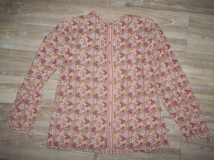 Blouse velours kaki fleurs et rayures roses Kiabi (2) 10 ans - photo numéro 4
