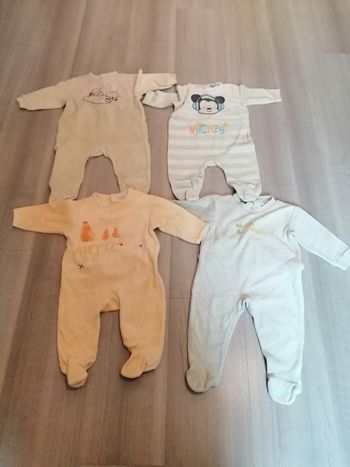 Lot de 4 pyjamas 6mois